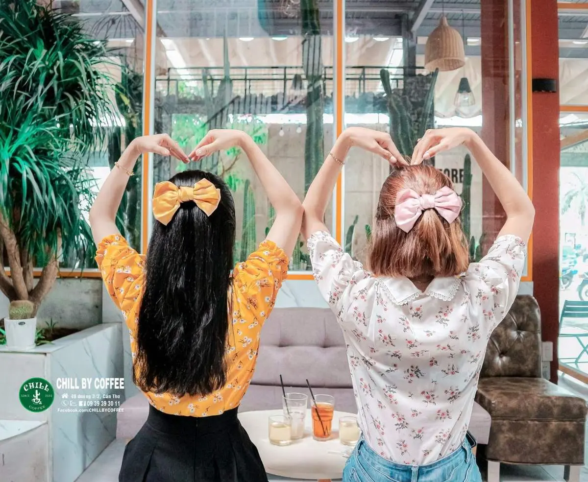 Set k&egrave;o hẹn h&ograve; ở Chill By Coffee Cần Thơ với concept đậm chất sa mạc 12