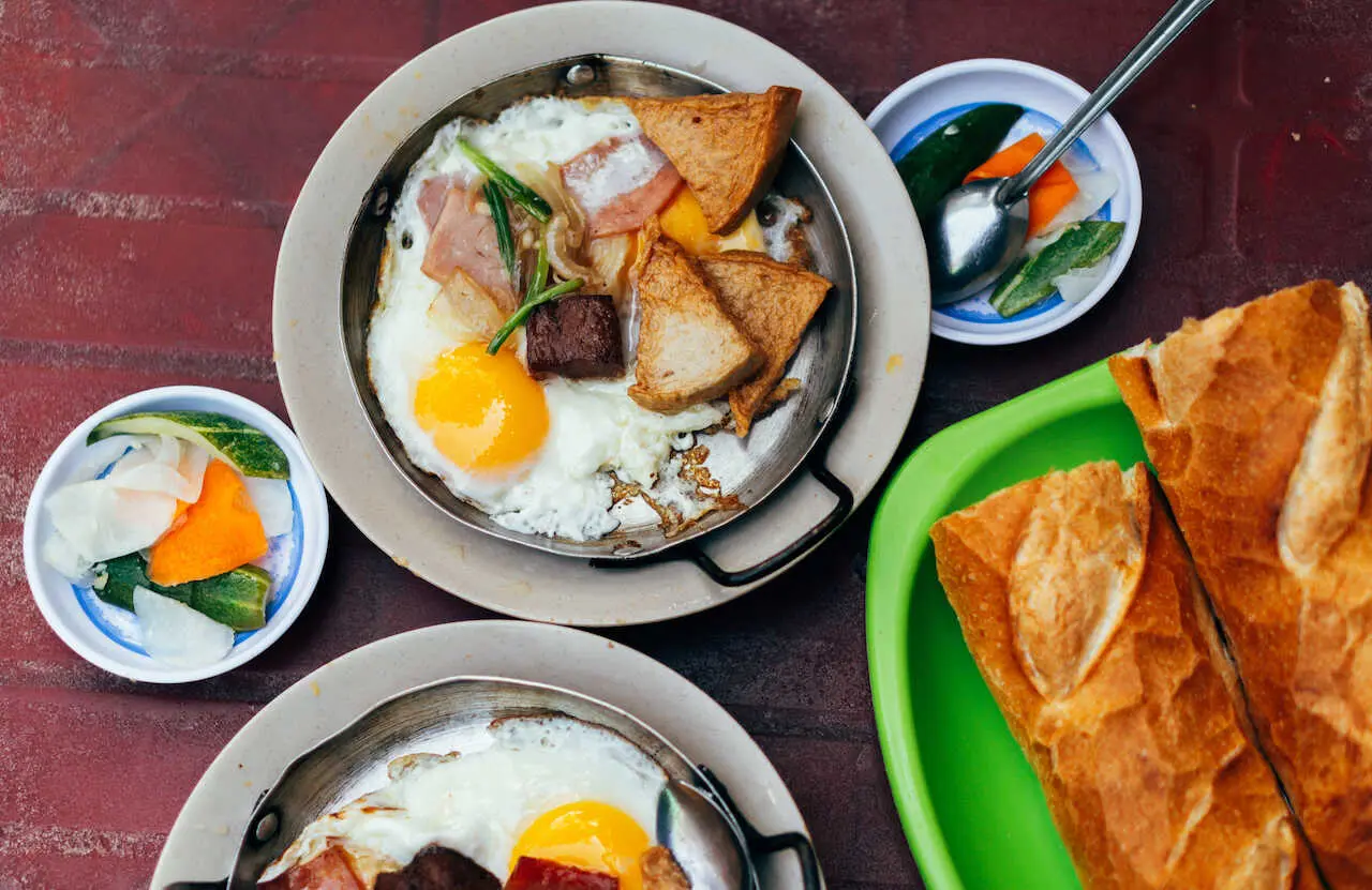 Tiện đường gh&eacute; ngang Top qu&aacute;n b&aacute;nh m&igrave; chảo ngon nhất Cần Thơ c&ugrave;ng MIA.vn 6