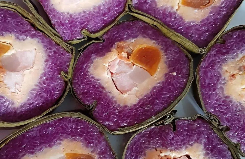 Top địa chỉ mua b&aacute;nh t&eacute;t l&aacute; cẩm Cần Thơ ngon b&aacute; ch&aacute;y 2