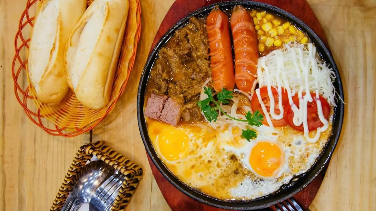 Top qu&aacute;n b&aacute;nh m&igrave; chảo ngon nhất Cần Thơ điểm mặt 9 địa chỉ 6