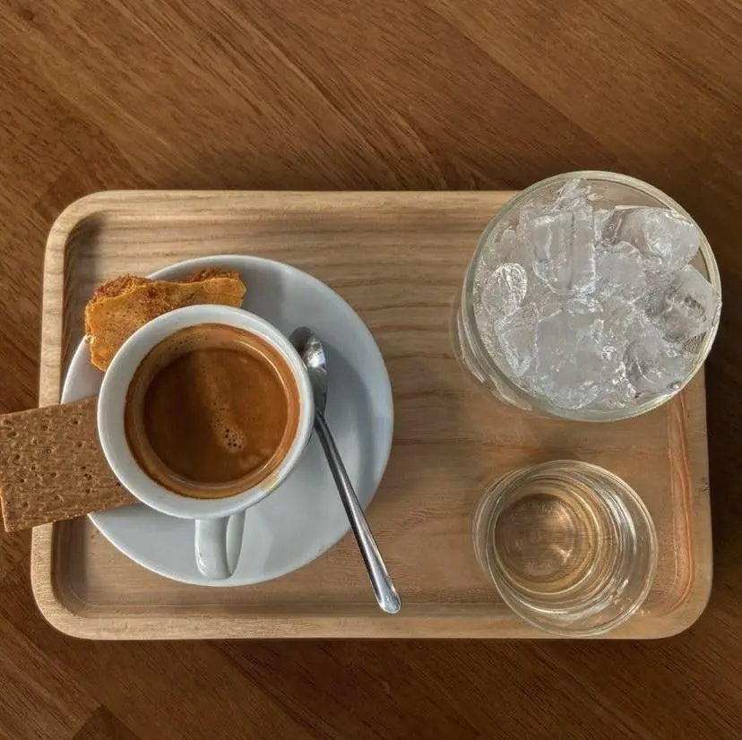 Tr&agrave;n đầy năng lượng với kh&ocirc;ng gian đặc sắc, ấn tượng tại Kaf&eacute; Home 14