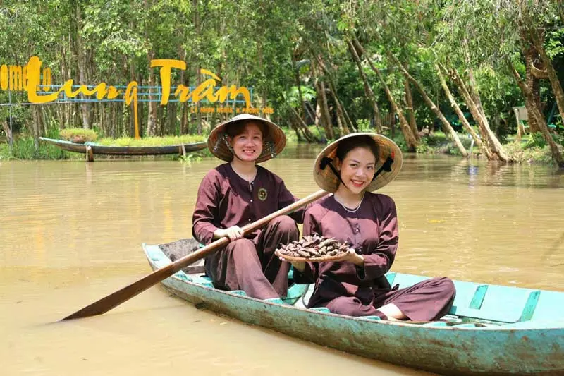 Về với miệt vườn Cần Thơ, kh&aacute;m ph&aacute; vẻ đẹp s&ocirc;ng nước thanh b&igrave;nh 10