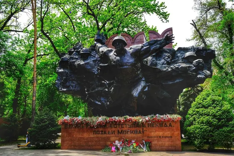 Almaty, Kazakhstan: H&agrave;nh tr&igrave;nh du lịch đến &ldquo;th&agrave;nh phố t&aacute;o&rdquo; với 9 địa điểm nổi tiếng 6