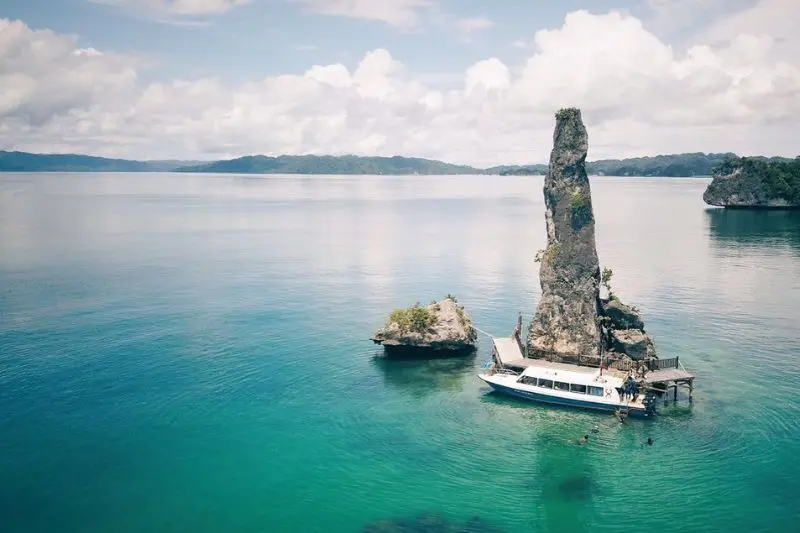Bí ẩn thiên đường biển đảo Papua Indonesia ở New Guinea 7