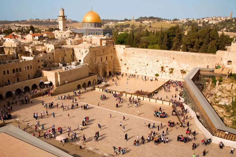 Bức tường than kh&oacute;c linh thi&ecirc;ng của d&acirc;n tộc Do Th&aacute;i tại Jerusalem 7