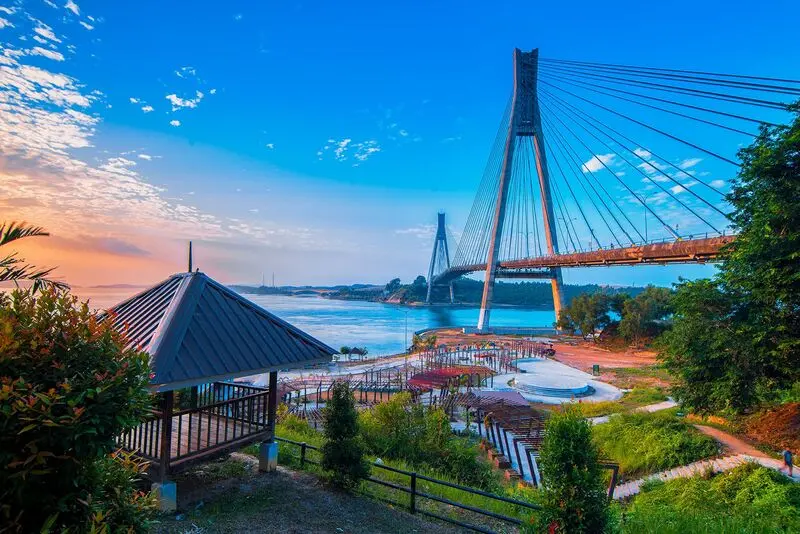 Đảo Batam l&yacute; tưởng để nghỉ dưỡng b&ecirc;n l&agrave;n nước xanh tại Indonesia 2