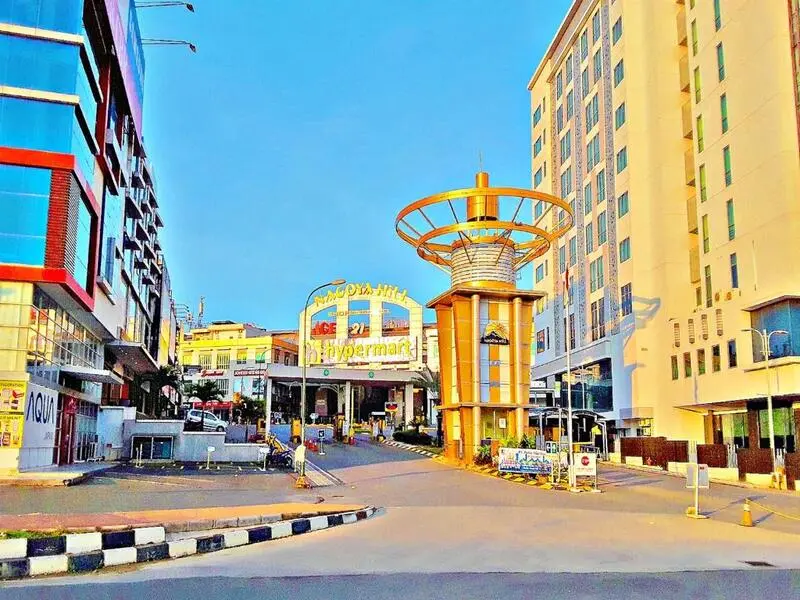 Đảo Batam l&yacute; tưởng để nghỉ dưỡng b&ecirc;n l&agrave;n nước xanh tại Indonesia 12