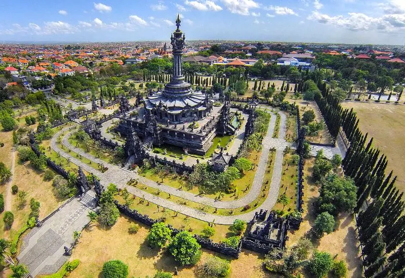 Denpasar, bản giao hưởng truyền thống và hiện đại tại Bali 2