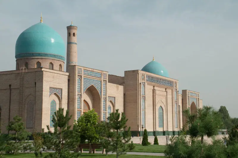 Du h&iacute; Uzbekistan v&agrave; kh&aacute;m ph&aacute; Tashkent hơn ngh&igrave;n năm tuổi 5