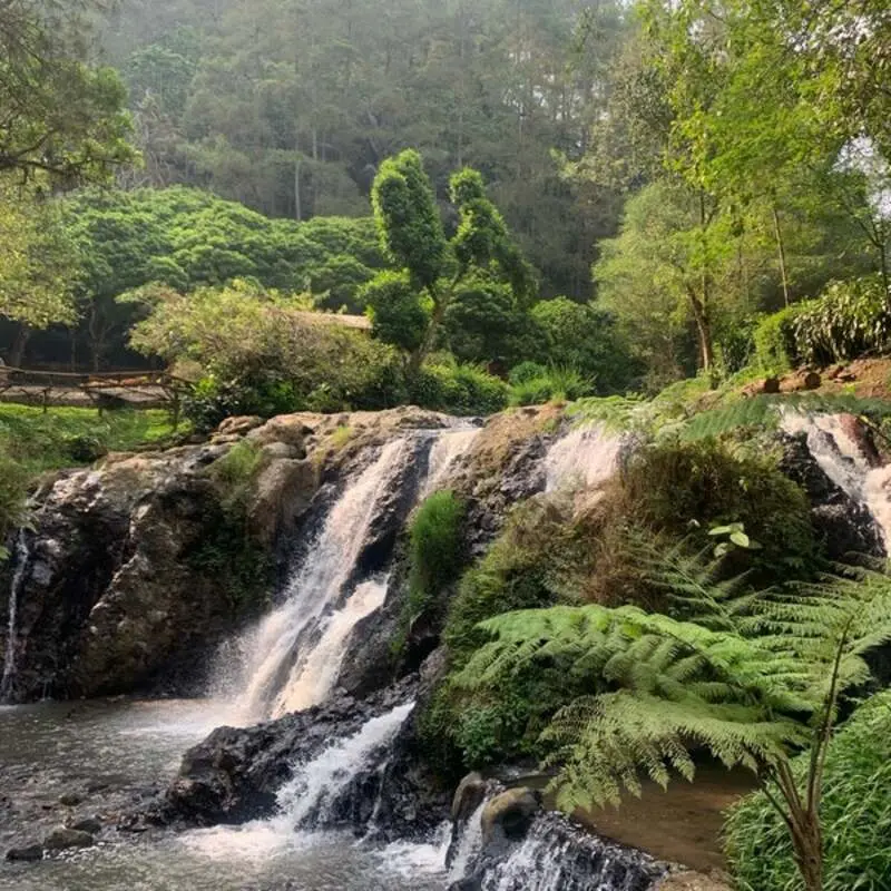 Du lịch Bandung Indonesia, kh&aacute;m ph&aacute; 'Paris của Java' 7