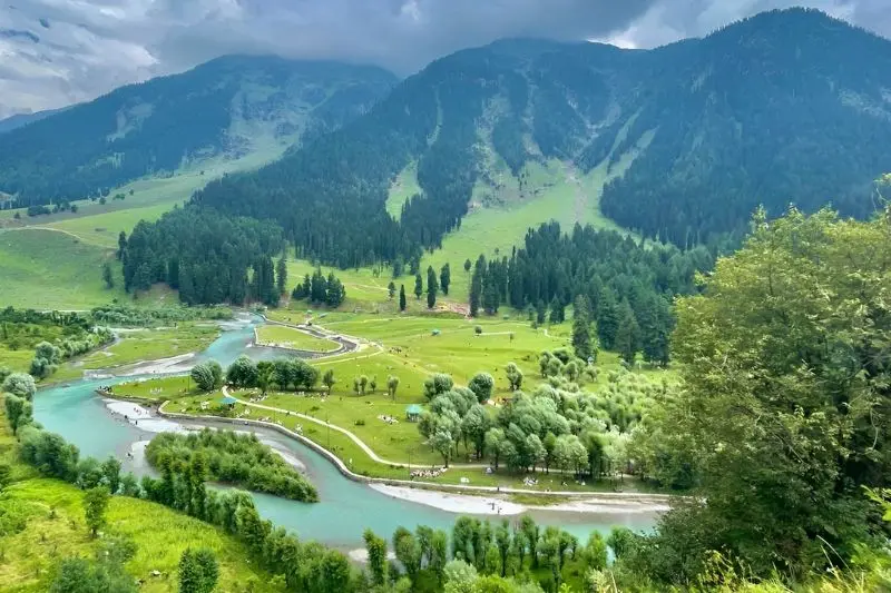Du lịch Pahalgam thung lũng chăn cừu đẹp ngoạn mục tại v&ugrave;ng Kashmir 2
