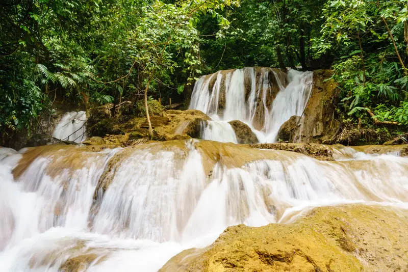 Du lịch Phonsavan, v&ugrave;ng đất của thi&ecirc;n nhi&ecirc;n v&agrave; lịch sử 8