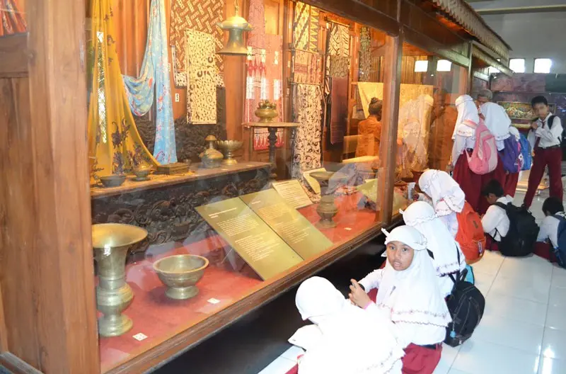 Du lịch Surabaya, Indonesia v&agrave; những trải nghiệm hấp dẫn du kh&aacute;ch 11