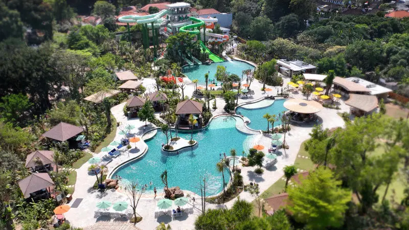Đường trượt nước Waterbom Bali khuấy đảo cuối tuần s&ocirc;i động 7