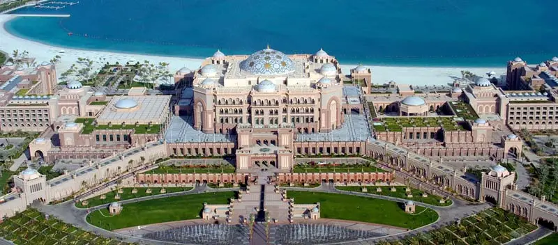 Emirates Palace, kh&aacute;ch sạn d&aacute;t v&agrave;ng 7 sao xa hoa bậc nhất Abu Dhabi 3
