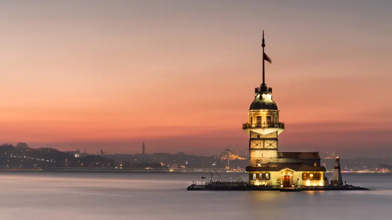 Eo biển Bosphorus, Istanbul: C&aacute;nh cửa nh&igrave;n ra hai ch&acirc;u lục ở Thổ Nhĩ Kỳ 7