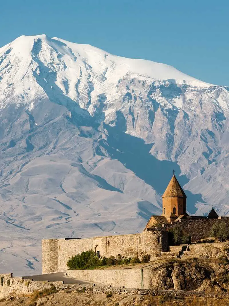 Hành trình về Armenia, miền đất Thánh nơi lịch sử và thiên nhiên giao hòa 5
