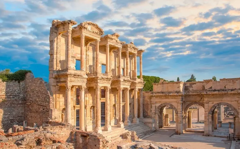 Izmir mang m&agrave;u sắc kh&aacute;c biệt b&ecirc;n v&ugrave;ng biển Aegean Thổ Nhĩ Kỳ 6