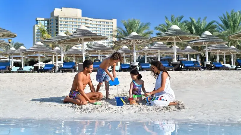 Khám phá Abu Dhabi, thủ đô hiện đại trong mơ của UAE 3