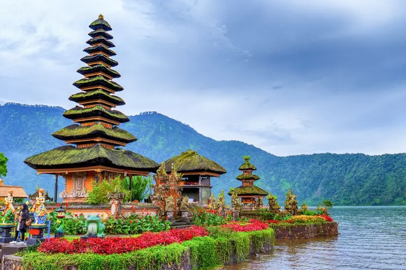 Kinh nghiệm du lịch Indonesia tự t&uacute;c từ A-Z, chinh phục xứ sở vạn đảo 5