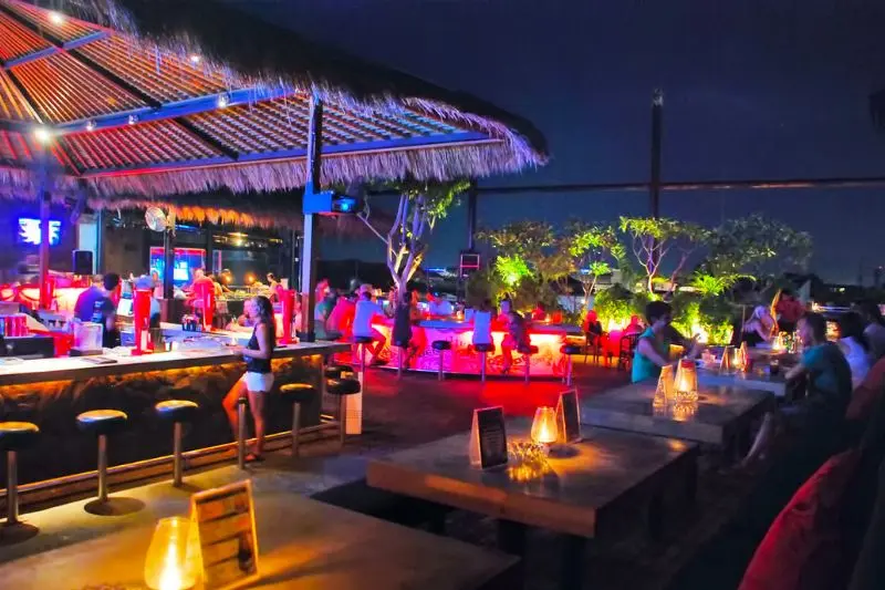 Kuta từ l&agrave;ng ch&agrave;i hoang vắng đến thi&ecirc;n đường du lịch Bali 11