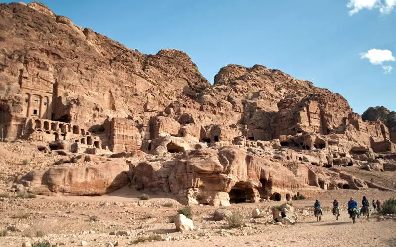 Kỳ quan thế giới hiện đại th&agrave;nh phố Petra Jordan cổ k&iacute;nh 3