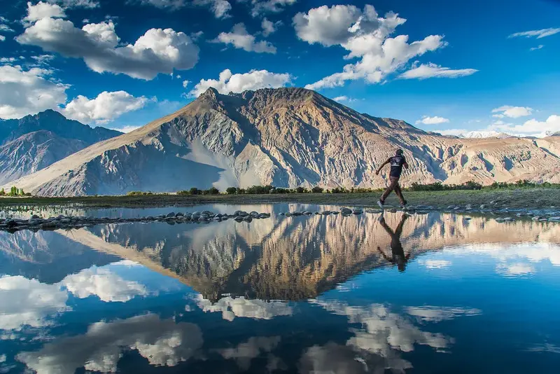 Ladakh: Vùng đất của những ngọn núi và thiên nhiên hoang sơ ở Ấn Độ 6