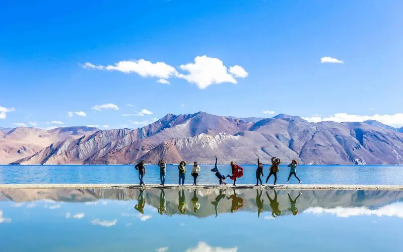 Ladakh: Vùng đất của những ngọn núi và thiên nhiên hoang sơ ở Ấn Độ 2