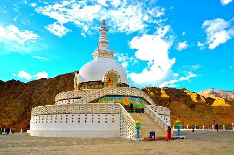 Ladakh: Vùng đất của những ngọn núi và thiên nhiên hoang sơ ở Ấn Độ 7