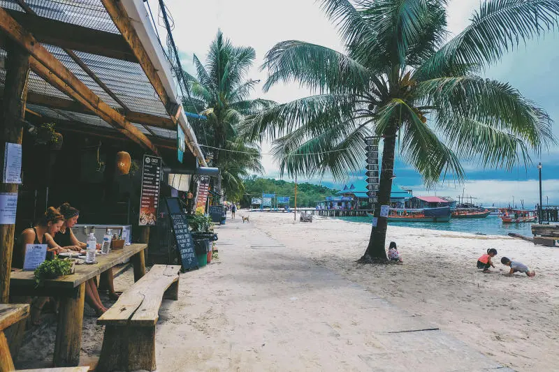 Review đảo thi&ecirc;n đường Koh Rong Samloem hoang sơ, thơ mộng 5