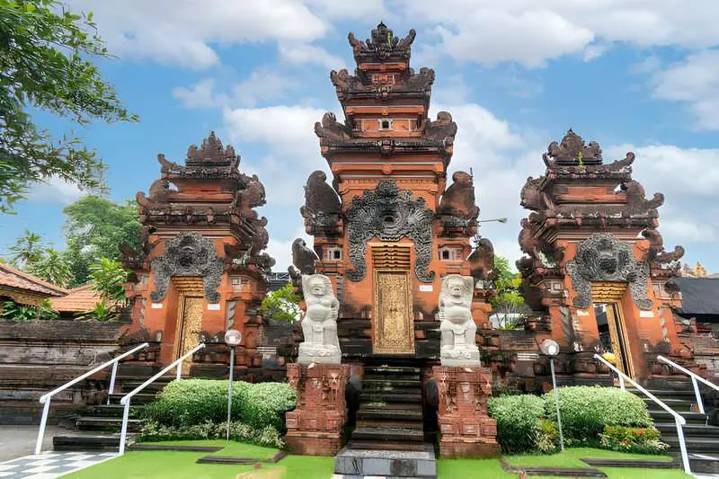 Seminyak thiên đường của biển xanh và những trải nghiệm ở Bali 6