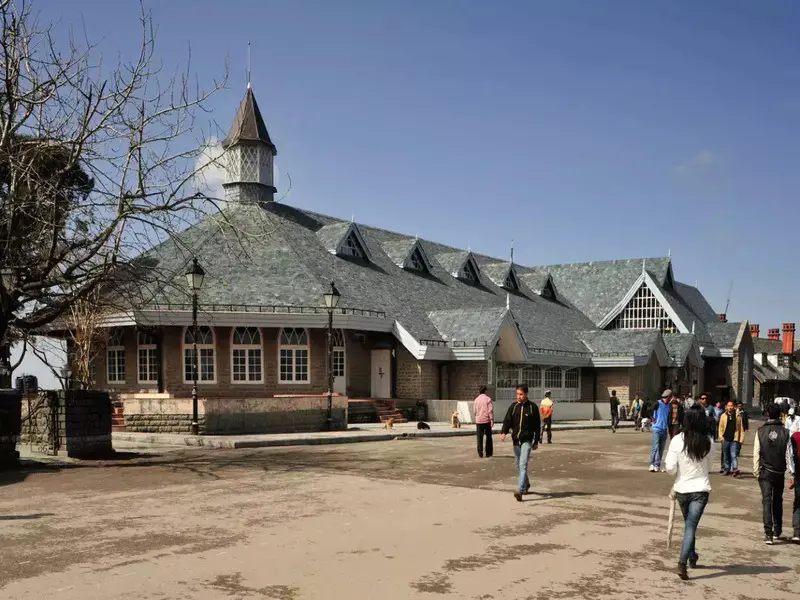 Shimla: Nữ hoàng của những ngọn đồi xanh ngút ngàn ở Ấn Độ 12
