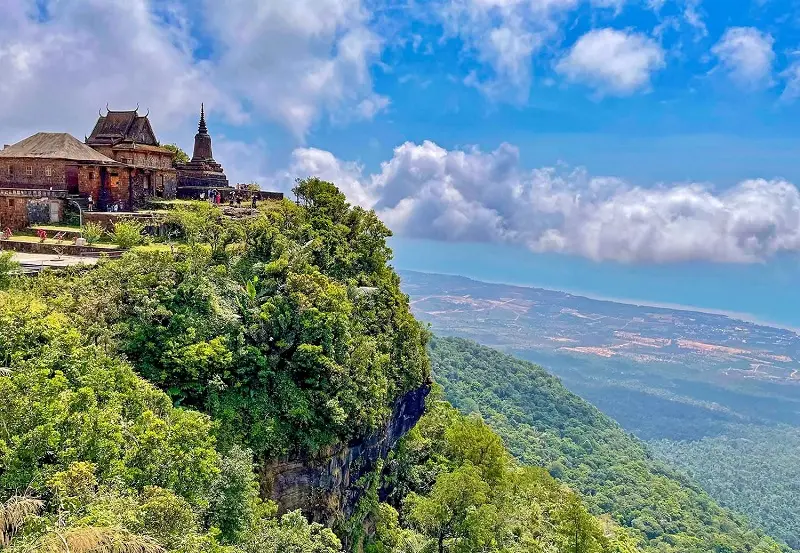 Sống chậm tại Kampot, thị trấn sầu ri&ecirc;ng y&ecirc;n ả ở Campuchia 6