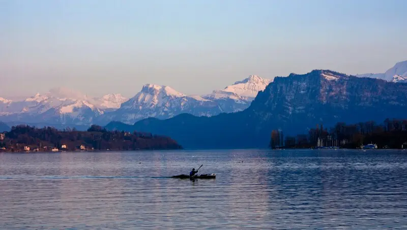 Srinagar: Thủ phủ m&ugrave;a h&egrave; giữa v&ugrave;ng Kashmir 5