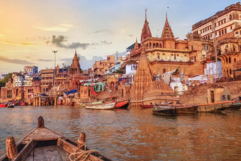 Th&aacute;nh địa Varanasi kỳ b&iacute; v&agrave; linh thi&ecirc;ng tại Ấn Độ 11