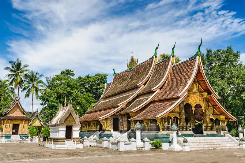 Thành phố Luông Pha Băng cổ kính nằm bên dòng sông Mê Kong 4