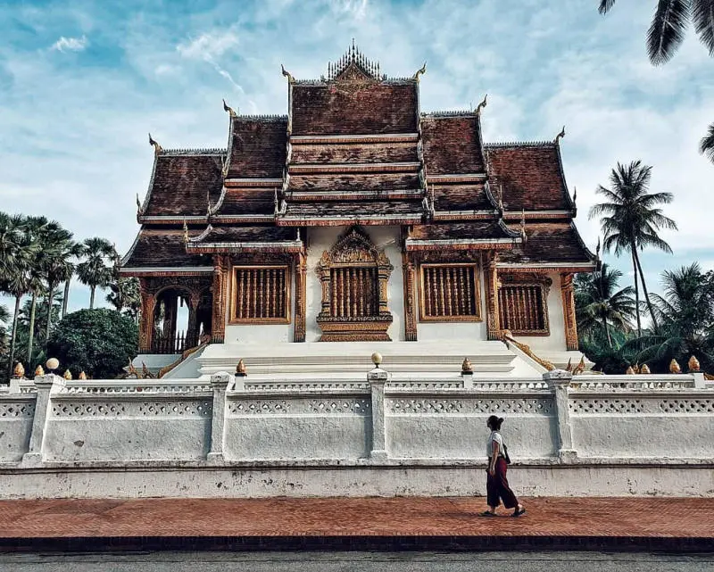 Thành phố Luông Pha Băng cổ kính nằm bên dòng sông Mê Kong 5