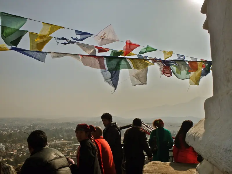 Thủ đ&ocirc; Kathmandu Nepal linh thi&ecirc;ng b&ecirc;n tiếng kinh cầu 3