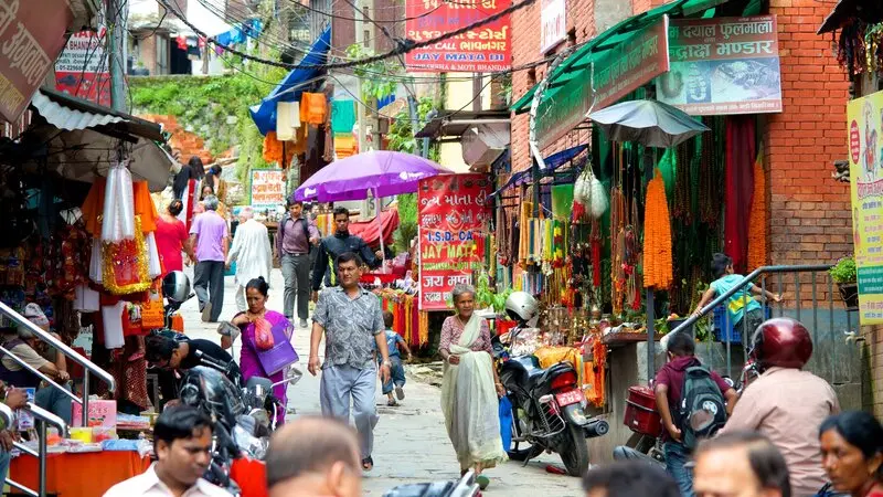 Thủ đ&ocirc; Kathmandu Nepal linh thi&ecirc;ng b&ecirc;n tiếng kinh cầu 4