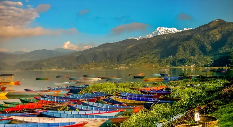 Thủ đ&ocirc; Kathmandu Nepal linh thi&ecirc;ng b&ecirc;n tiếng kinh cầu 14