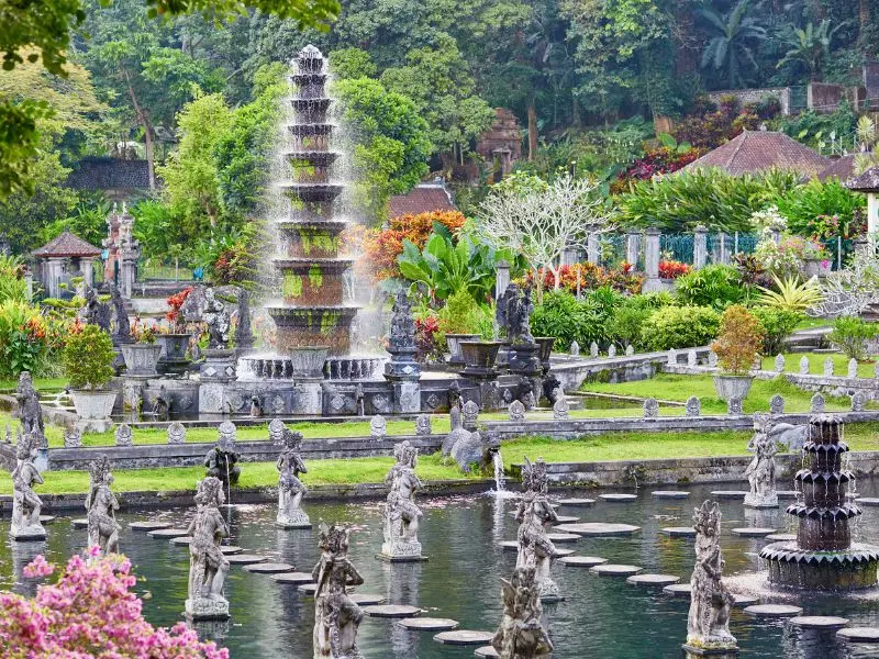 Trải nghiệm cung điện nước Tirta Gangga đầy độc đ&aacute;o của Bali 10
