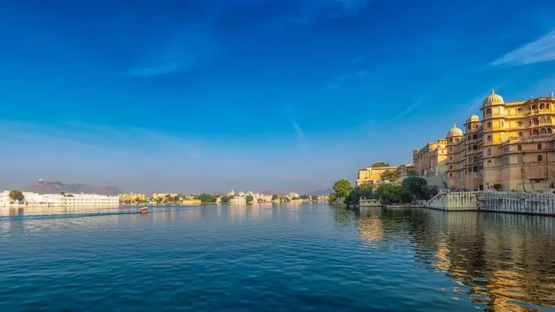 Udaipur, th&agrave;nh phố trắng bước ra từ cổ t&iacute;ch Ấn Độ 6