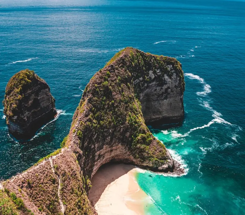 Du lịch Bali thì đừng bỏ lỡ Đảo Nusa Penida với vẻ đẹp huyền thoại