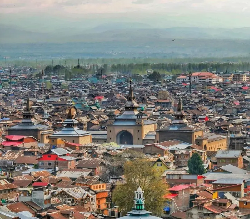 Srinagar: Thủ phủ mùa hè giữa vùng Kashmir