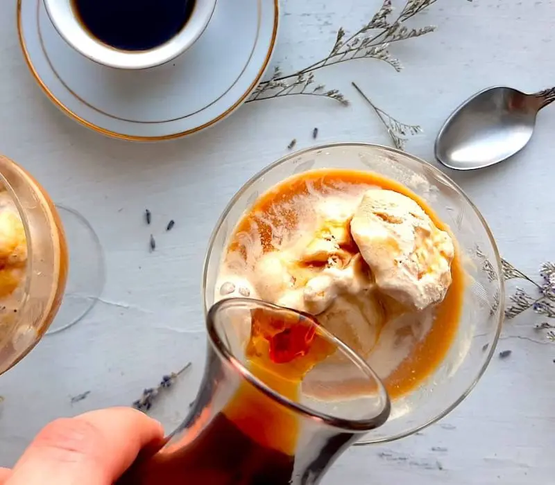 Affogato: Tách cà ph&ecirc; với kem gelato đặc sản từ nước Ý 8