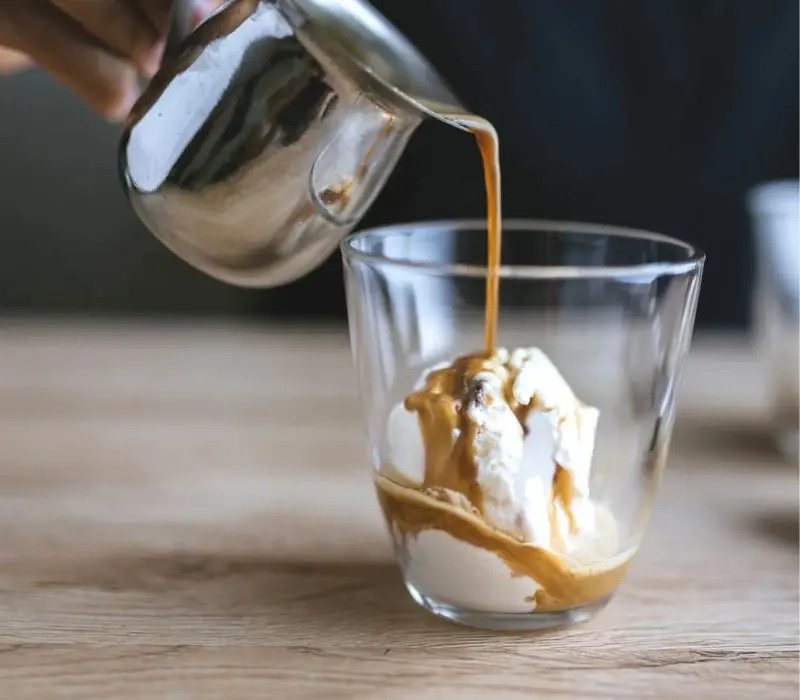 Affogato: Tách cà ph&ecirc; với kem gelato đặc sản từ nước Ý 2