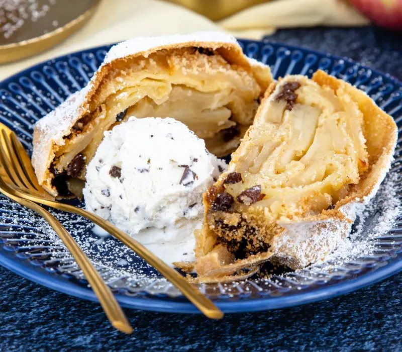 Apfelstrudel: Món tráng miệng huyền thoại của Vienna 3