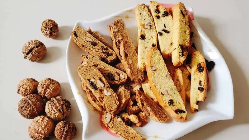 Biscotti: B&aacute;nh ăn ki&ecirc;ng trứ danh từ &Yacute; khiến ai cũng phải m&ecirc; 11
