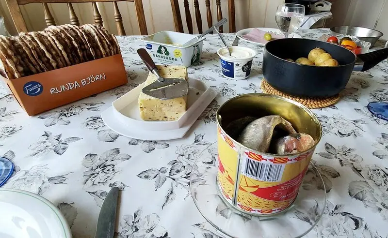 Cá trích thối Surströmming đặc sản đáng sợ của Thụy Điển 6