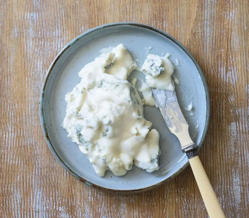 Chinh phục vị giác với Gorgonzola: Phô mai xanh trứ danh của Ý 8